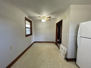 145 Wells Rd in Madison Heights, VA - Building Photo - Building Photo