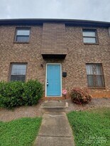 309 Cemetery St in Charlotte, NC - Building Photo