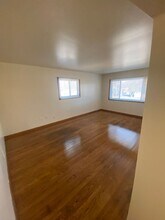 5721 N 90th St in Milwaukee, WI - Building Photo - Building Photo
