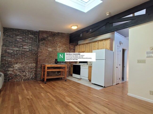 74 Tyler St, Unit B1 in Boston, MA - Building Photo - Building Photo