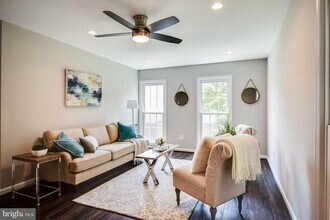 5415 Helm Ct in Fairfax, VA - Building Photo - Building Photo