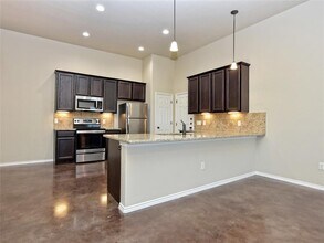 517 Jack Rabbit Ln in Buda, TX - Building Photo - Building Photo