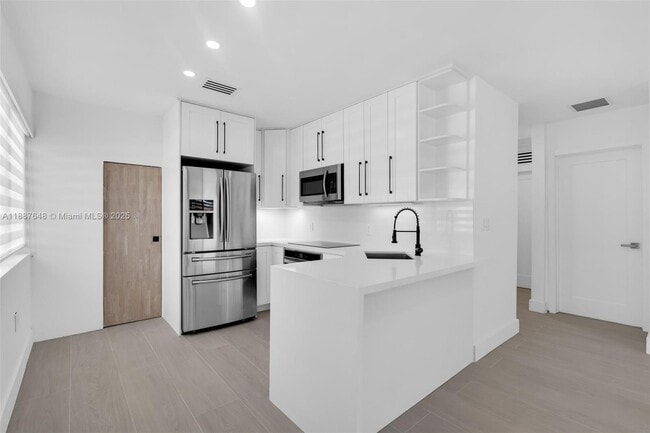 1293 SW 22nd Ave in Miami, FL - Building Photo - Building Photo