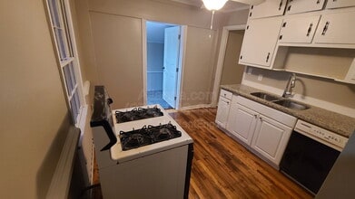 2242 Lawson Way in Chamblee, GA - Building Photo - Building Photo