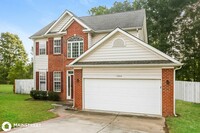 13209 Crooked Pine Ct in Charlotte, NC - Foto de edificio - Building Photo