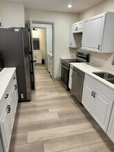 1930 Elna Kay Dr in Evansville, IN - Building Photo - Building Photo