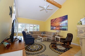 95 Port of Spain Rd in Coronado, CA - Building Photo - Building Photo