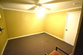 1661 South St in Magnolia, AR - Building Photo - Building Photo