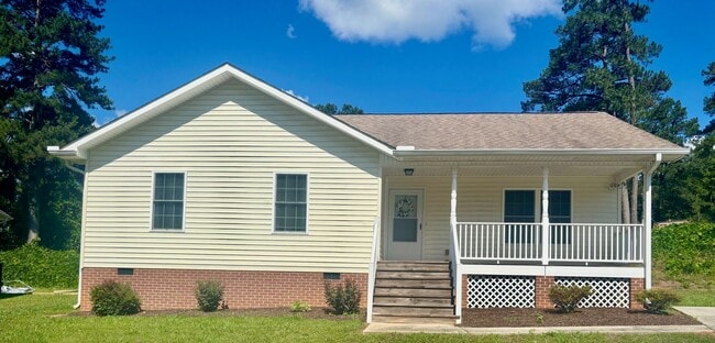 property at 20 Silver Trail Cir