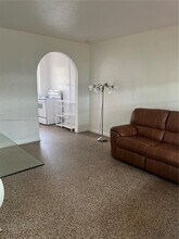 2023 Taylor St in Hollywood, FL - Building Photo - Building Photo