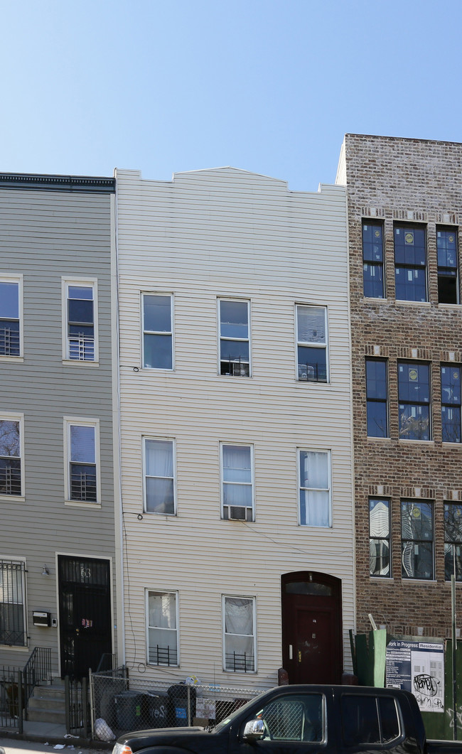 65-73 Grove St in Brooklyn, NY - Foto de edificio - Building Photo