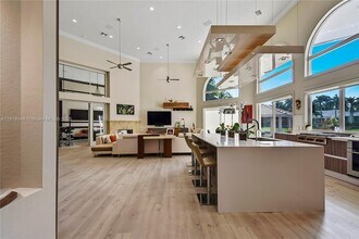 3502 Derby Ln in Weston, FL - Building Photo - Building Photo