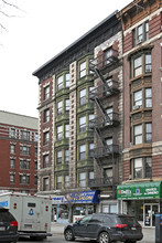 West Broadway Residence in New York, NY - Building Photo - Building Photo