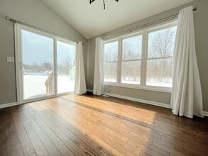 140 Cherry Laurel Ln in Buffalo, NY - Building Photo - Building Photo