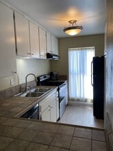 5700 Baltimore Dr in La Mesa, CA - Building Photo - Building Photo