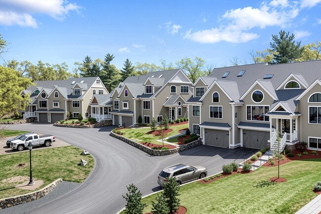 property at 31 Green Meadow Dr