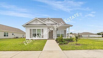 247 Stagerbush St in Freeport, FL - Building Photo