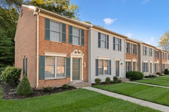 Linden at Elmtree in Martinsburg, WV - Foto de edificio - Building Photo