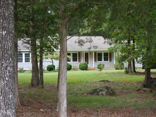 property at 979 Lamont Norwood Rd