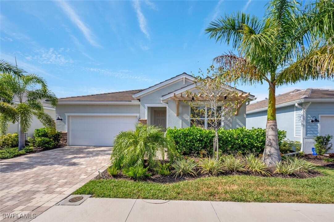 16745 Siesta Drum Wy in Bonita Springs, FL - Building Photo