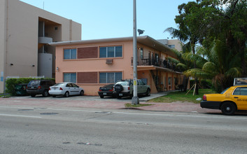 1936 Normandy Dr in Miami Beach, FL - Building Photo - Building Photo