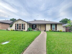 417 E Kearney St in Mesquite, TX - Building Photo