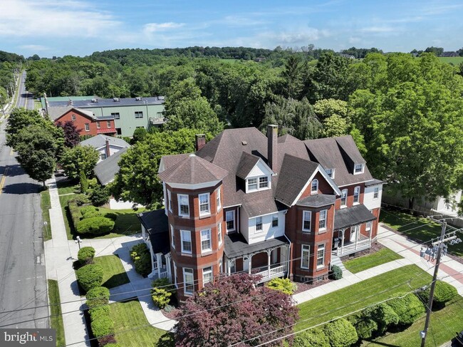 302 E Market St, Unit First Floor
