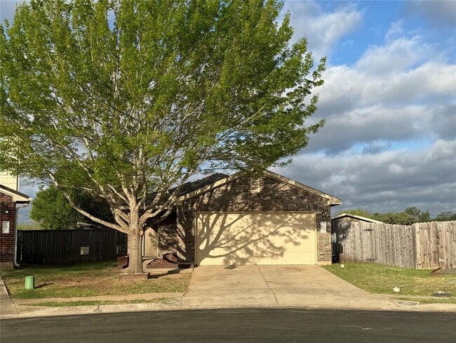 11524 Ashbrook Dr in Manchaca, TX - Building Photo - Building Photo