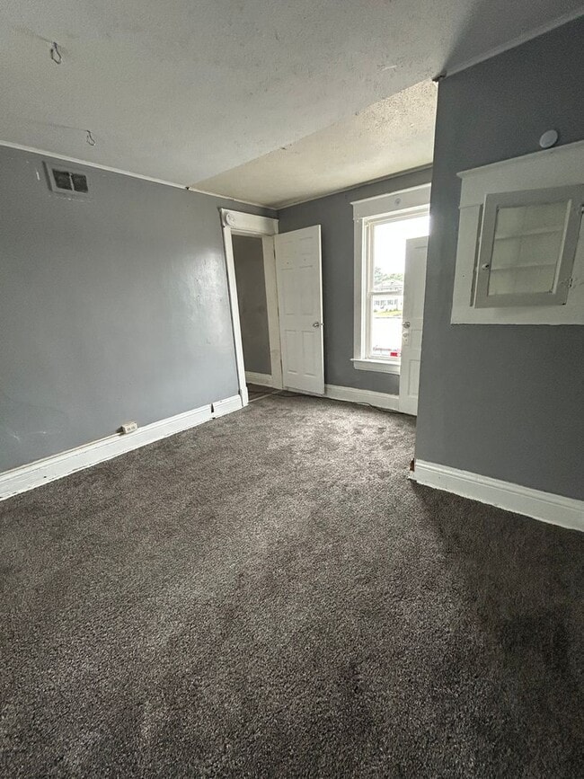 426 W 7th St in Mishawaka, IN - Building Photo - Building Photo