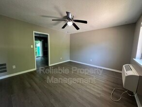 430 S Smith St in Clayton, NC - Building Photo - Building Photo