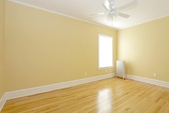 6930-6942 S Crandon Ave in Chicago, IL - Building Photo - Interior Photo