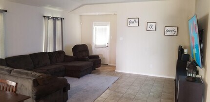 1103 Rosa Parks Dr in Killeen, TX - Building Photo - Building Photo