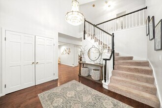 5238 Pratt Ave in Skokie, IL - Building Photo - Building Photo