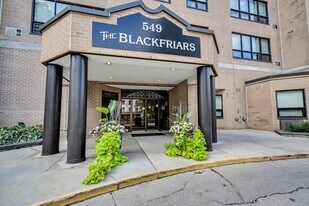 549 Ridout St N in London, ON - Building Photo