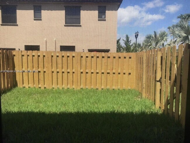 11339 SW 250th Terrace in Princeton, FL - Building Photo - Building Photo