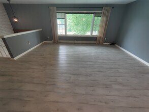 4244 Emerson Pl in Vestal, NY - Building Photo - Building Photo