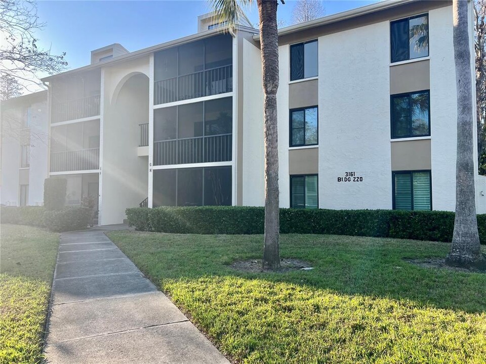 3161 Lake Pine Way S in Tarpon Springs, FL - Building Photo
