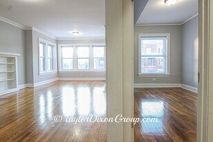 6611 S Greenwood Ave in Chicago, IL - Building Photo