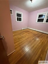 291 Wood Ave in Edison, NJ - Building Photo - Building Photo