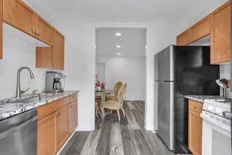 3126 Lynwood Dr NE in Atlanta, GA - Building Photo - Building Photo