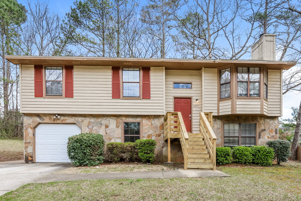 5207 Great Meadows Rd in Stonecrest, GA - Building Photo