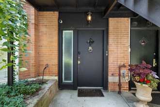 2124 N Sedgwick St in Chicago, IL - Building Photo - Building Photo