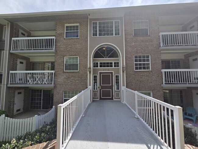 1935 Wilson Ln in McLean, VA - Building Photo - Building Photo