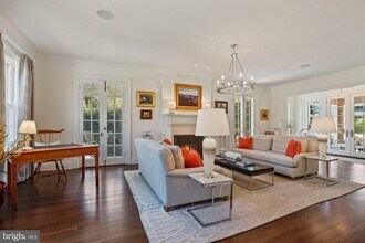 1031 Pine Hill Rd in McLean, VA - Building Photo - Building Photo