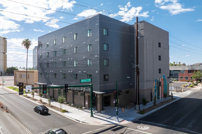 Osborn Pointe in Phoenix, AZ - Building Photo - Building Photo