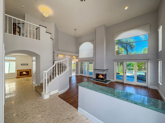 2163 View Crest Glen in Escondido, CA - Building Photo - Building Photo