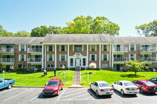 Versailles In the Woods Apartments