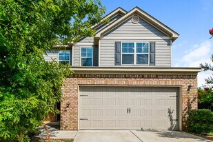 221 Magnaview Dr in Mcdonough, GA - Building Photo