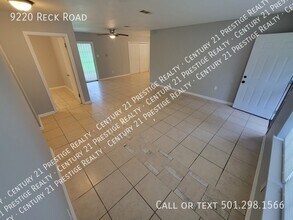 9220 Reck Rd in Little Rock, AR - Building Photo - Building Photo