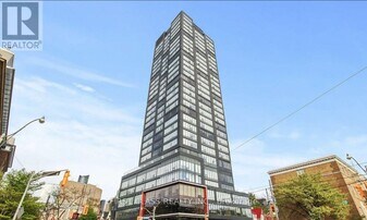 203 College St in Toronto, ON - Building Photo